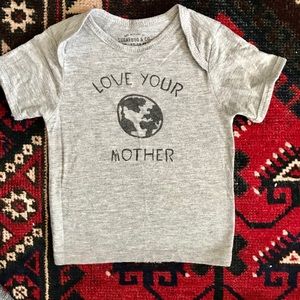 Sugarboo & CO “Love Your Mother” Earth Shirt